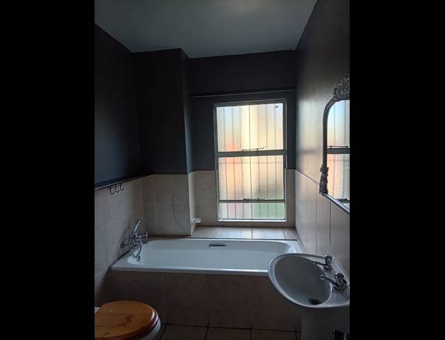 2 BEDROOM APARTMENT TO LET IN DEL JUDOR